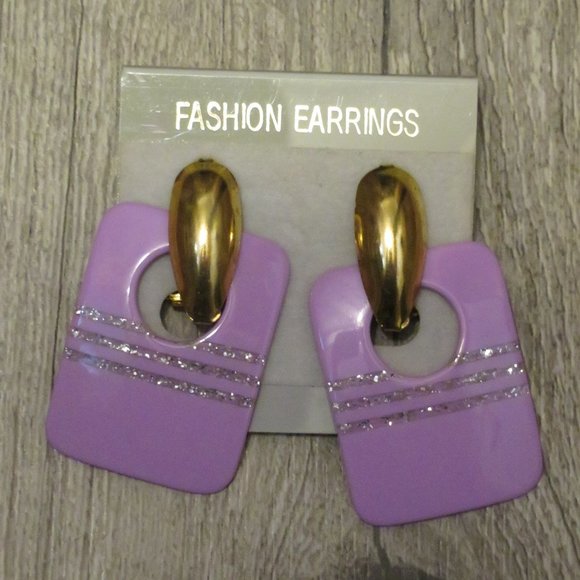 Retro Style Pierced OR Clip-on Plastic Earrings (548) - Picture 2 of 4